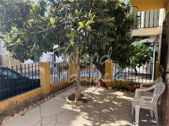House for Sale in Castillo de Locubín