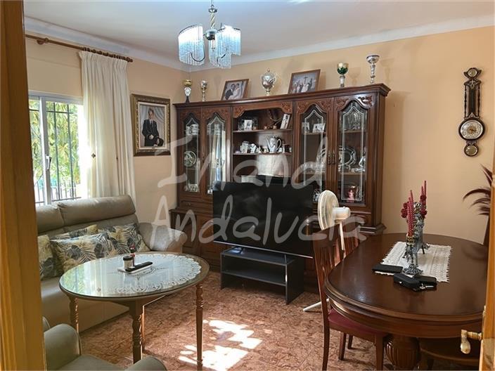House for Sale in Castillo de Locubín