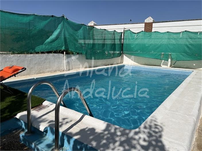 House for Sale in Castillo de Locubín