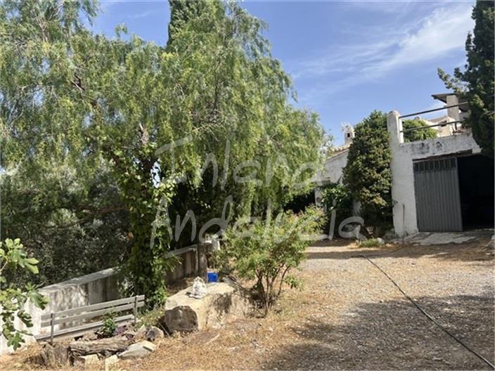 Villa for Sale in Castillo de Locubín