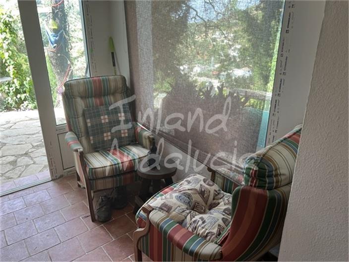 Villa for Sale in Castillo de Locubín