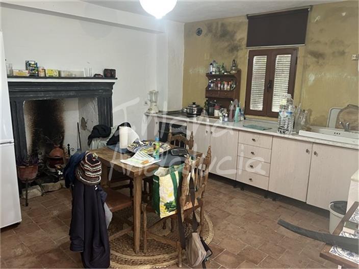 Villa for Sale in Castillo de Locubín