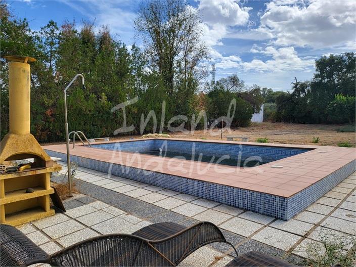 Villa for Sale in Marchena