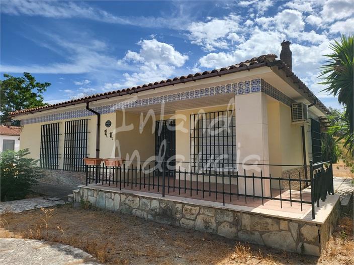 Villa for Sale in Marchena