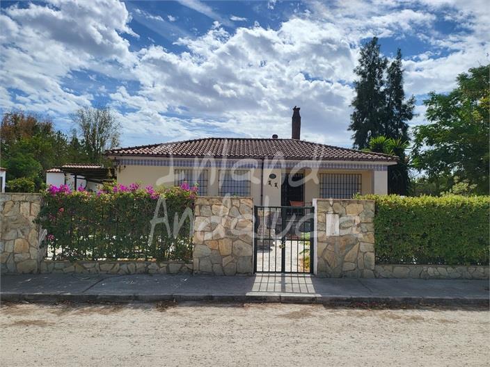 Villa for Sale in Marchena