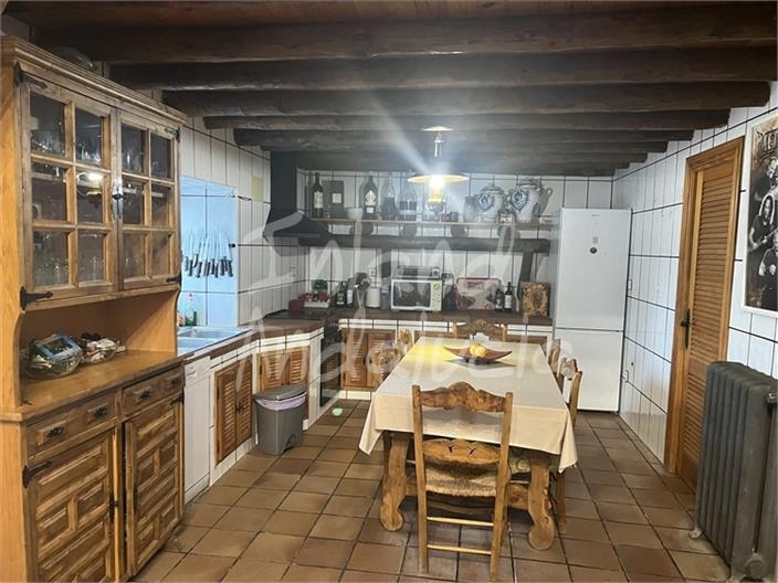 Villa for Sale in Alcalá la Real