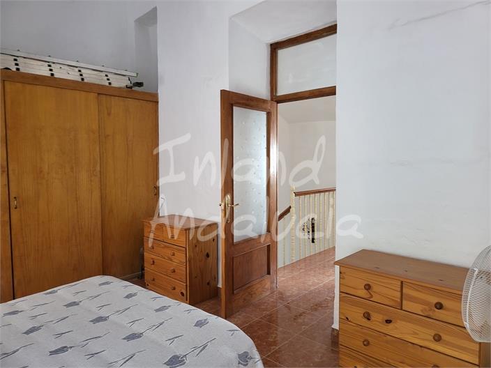 House for Sale in Cuevas de San Marcos