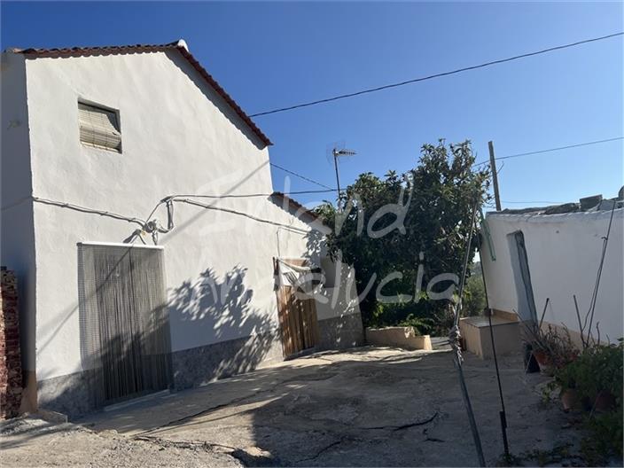 Villa for Sale in Sabariego