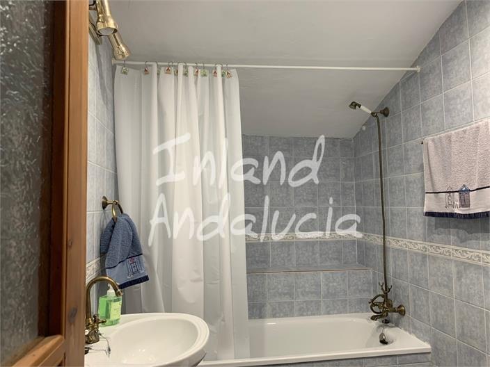 Villa for Sale in Villanueva de Algaidas