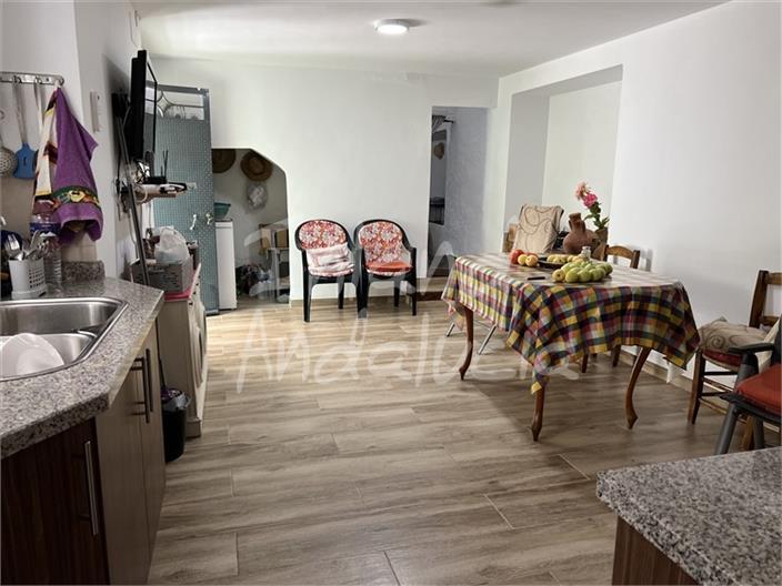 Villa for Sale in Castillo de Locubín
