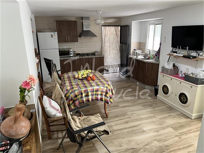 Villa for Sale in Castillo de Locubín