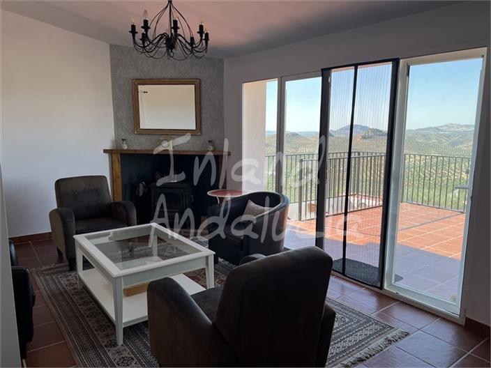 Villa for Sale in Alcalá la Real