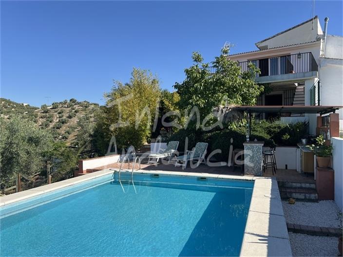 Villa for Sale in Alcalá la Real