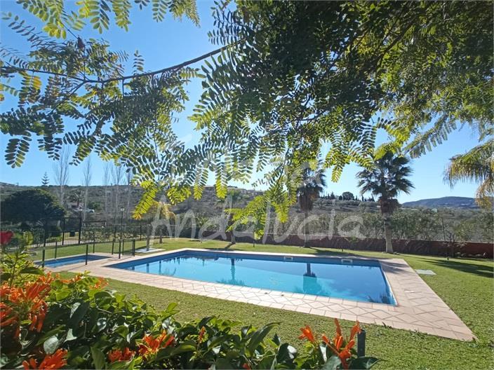 Apartment for Sale in Alcaucín