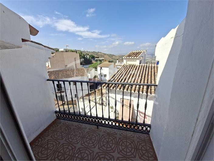 Apartment for Sale in Alcaucín