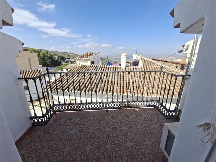 Apartment for Sale in Alcaucín