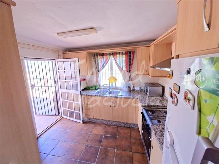Chalet for Sale in Alcaucín