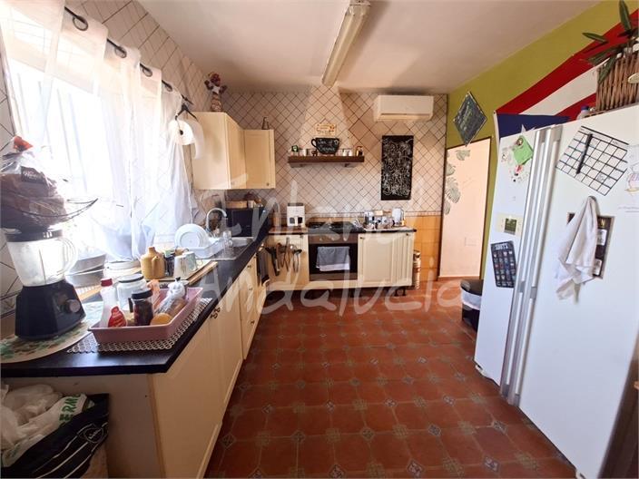 Villa for Sale in Alcaucín