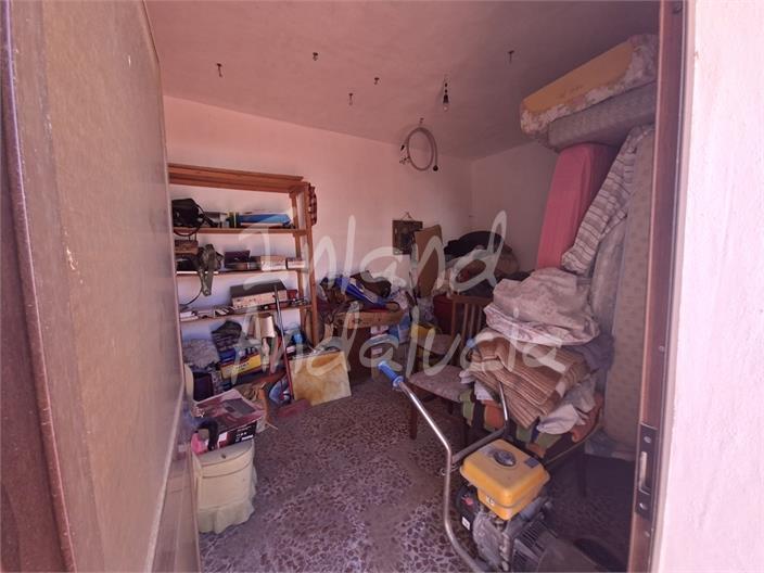 House for Sale in Alcaucín