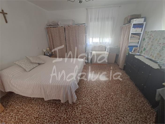 House for Sale in Alcaucín