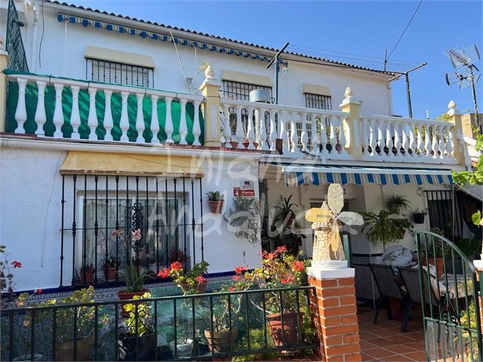 House for Sale in Periana