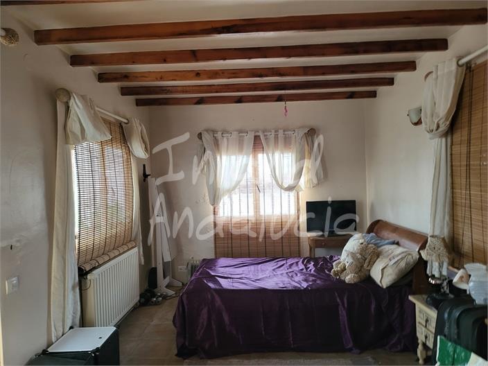 Villa for Sale in Sedella