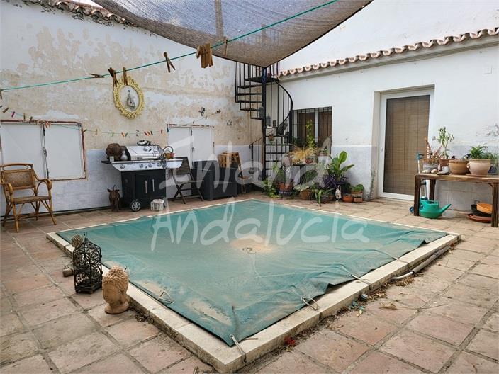 Villa for Sale in Sedella