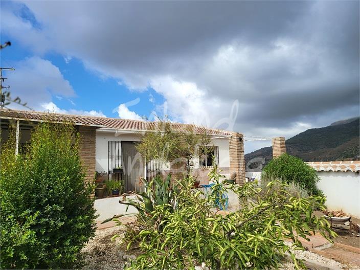 Villa for Sale in Sedella