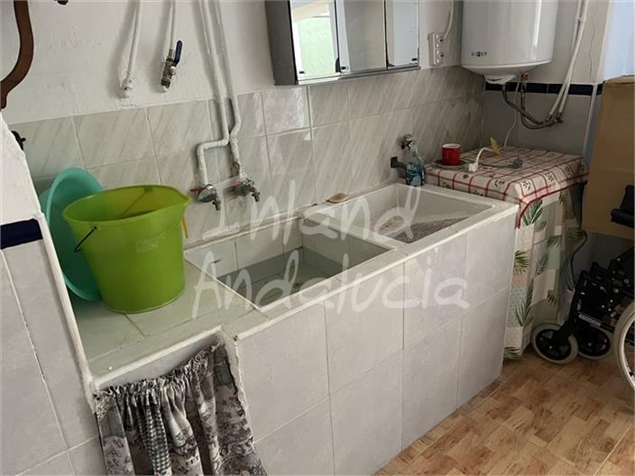 House for Sale in Castillo de Locubín