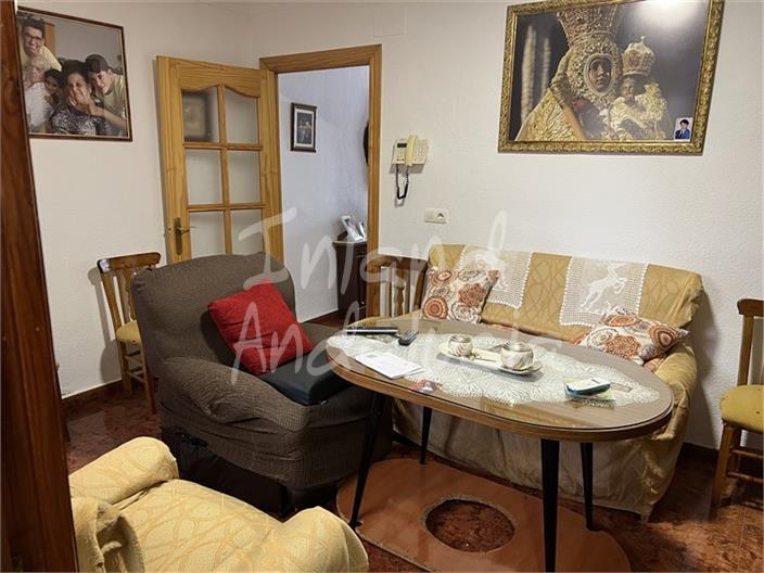 House for Sale in Castillo de Locubín