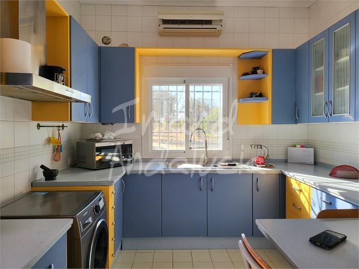 Villa for Sale in Marchena