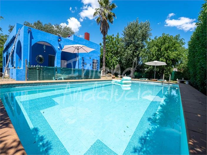 Villa for Sale in Marchena