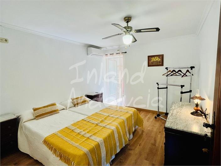 Villa for Sale in Villanueva del Arzobispo