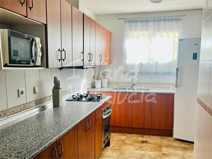 Villa for Sale in Villanueva del Arzobispo