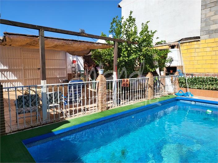 Villa for Sale in Villanueva de Algaidas