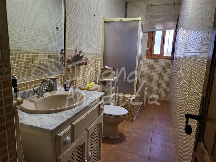 Villa for Sale in Villanueva de Algaidas