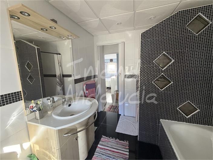 House for Sale in Montillana