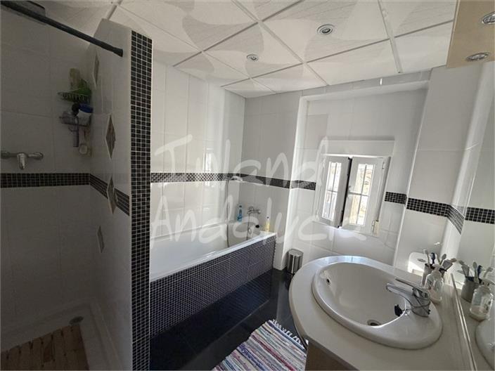 House for Sale in Montillana