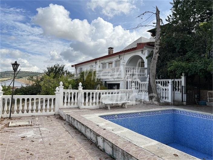 Villa en Venta en Montefrío