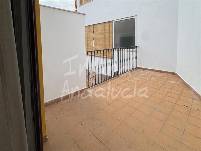 Apartment for Sale in Alcaucín