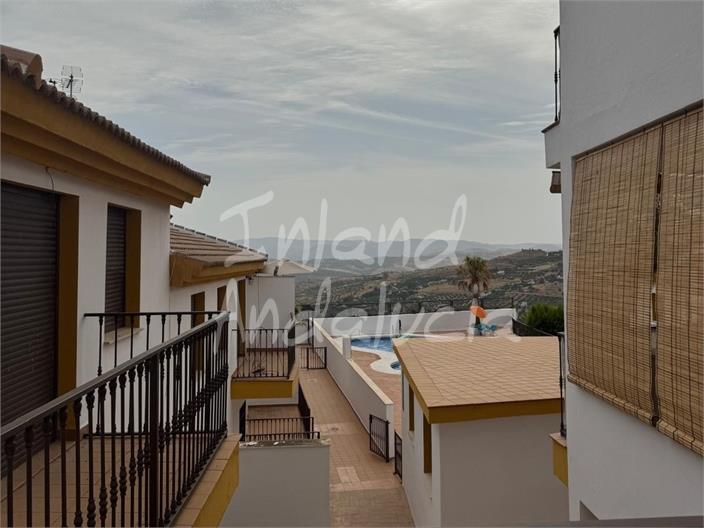 Apartment for Sale in Alcaucín