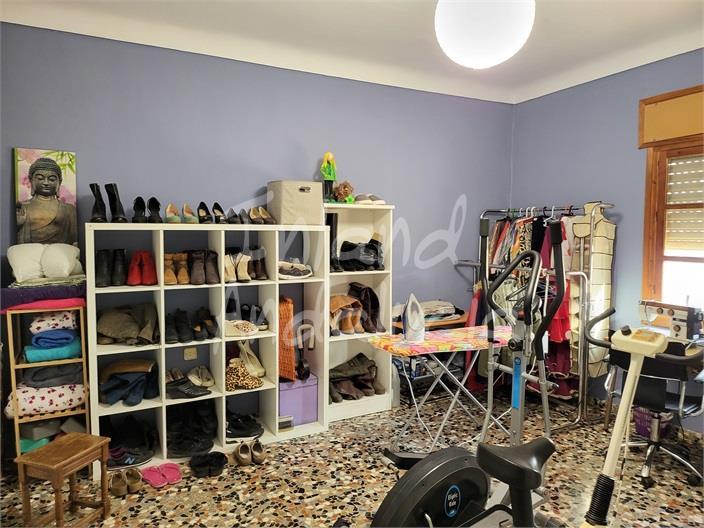 Villa for Sale in Fuente de Piedra