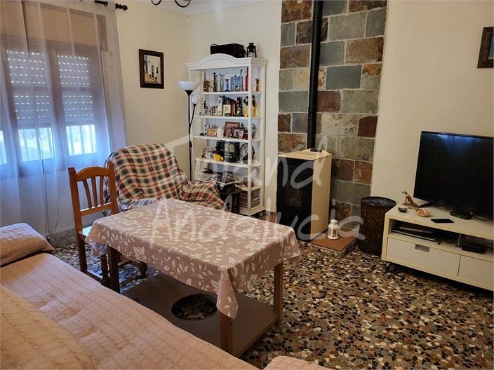 Villa for Sale in Fuente de Piedra