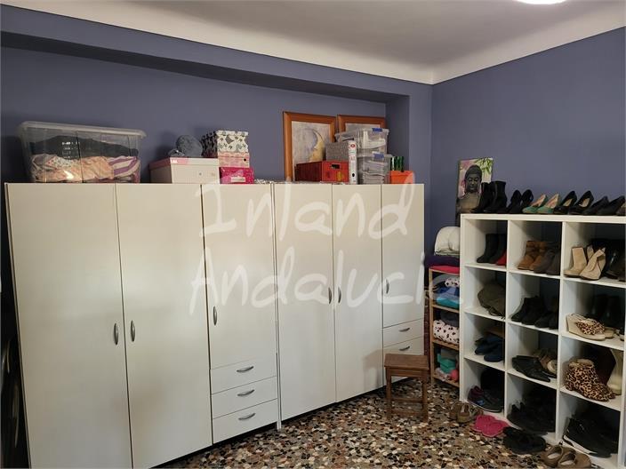 Villa for Sale in Fuente de Piedra