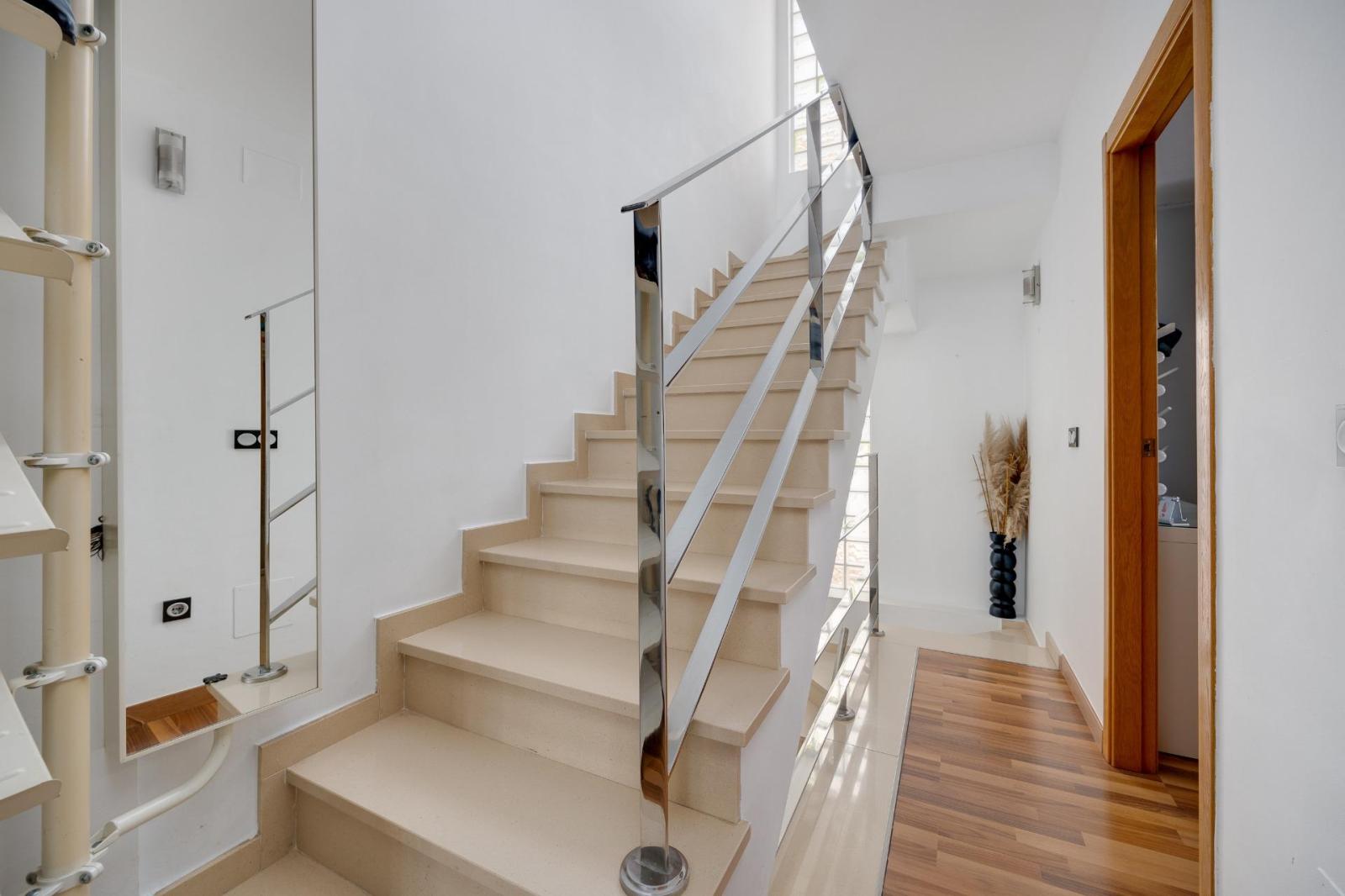 Chalet for Sale in Los Montesinos