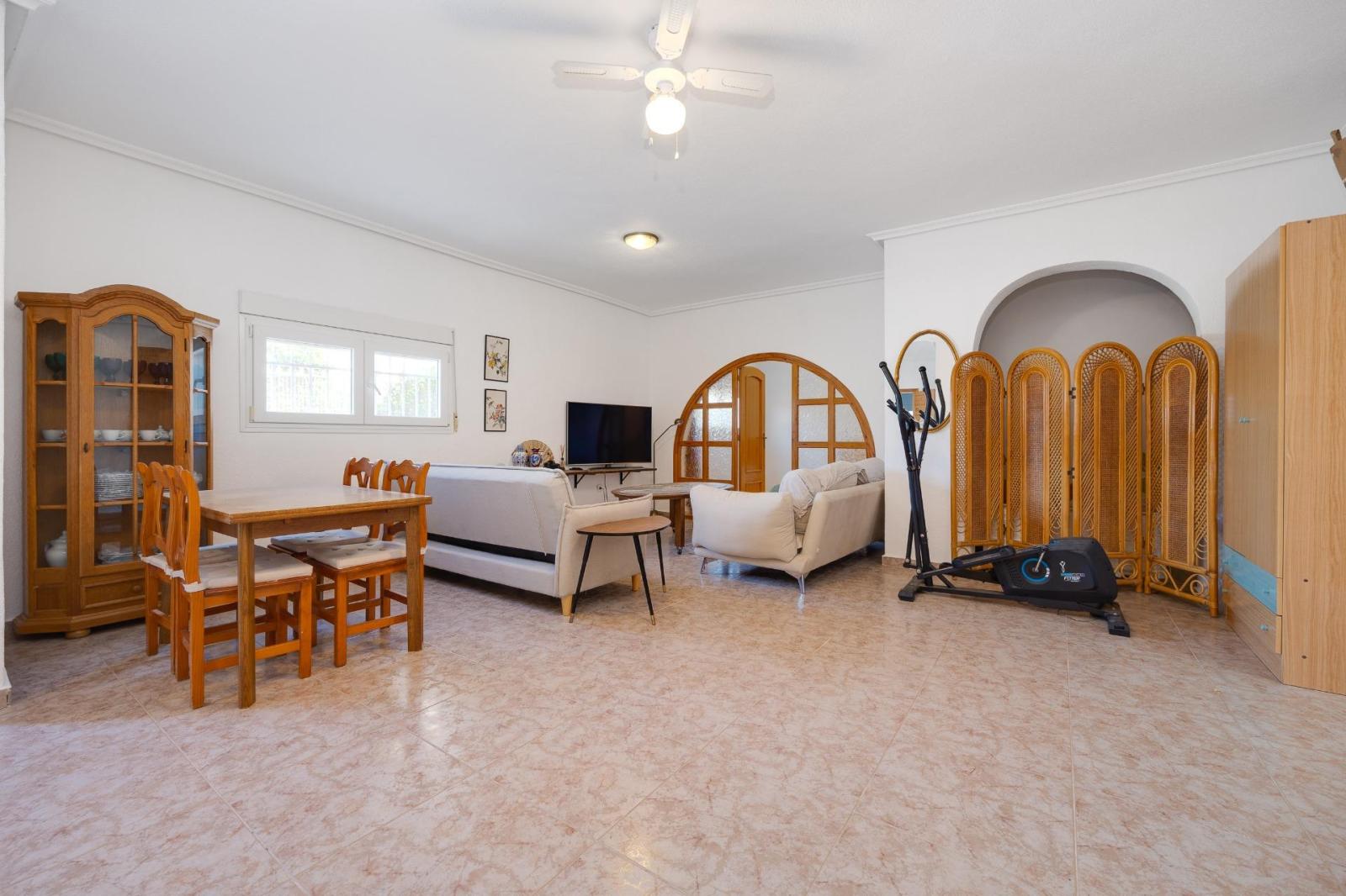 Chalet en Alquiler en Torrevieja