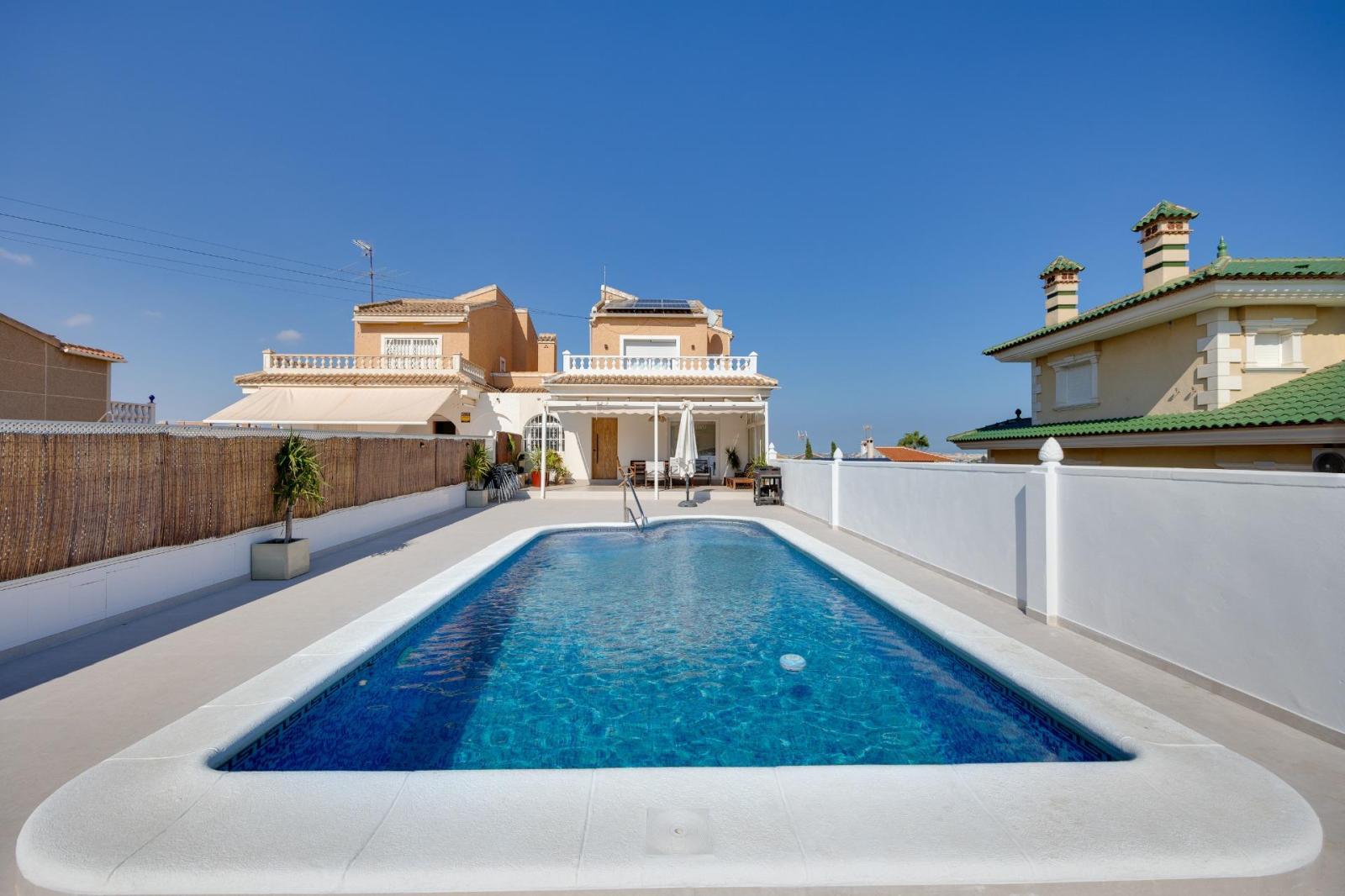 Chalet en Alquiler en Torrevieja