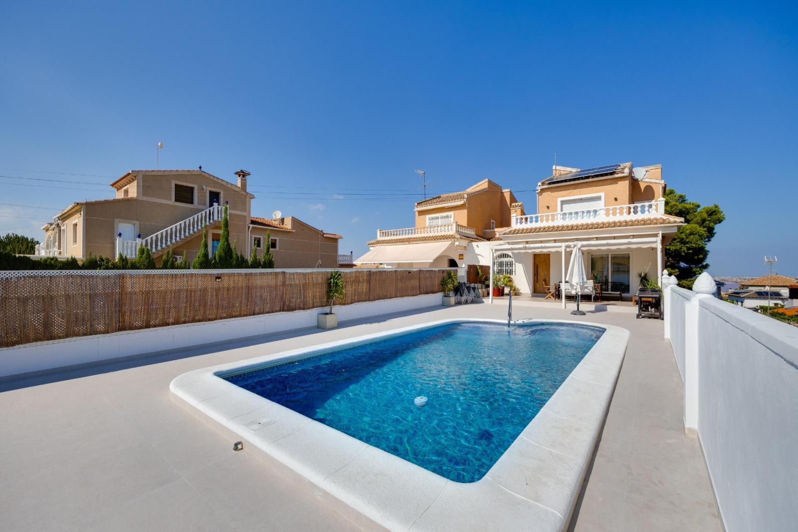 Chalet en Alquiler en Torrevieja