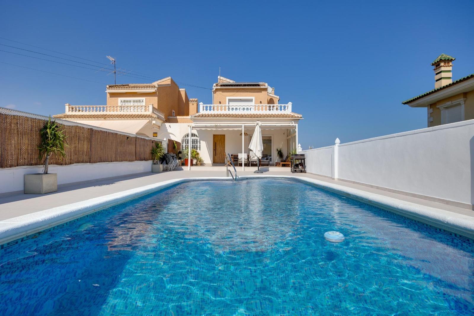 Chalet en Alquiler en Torrevieja