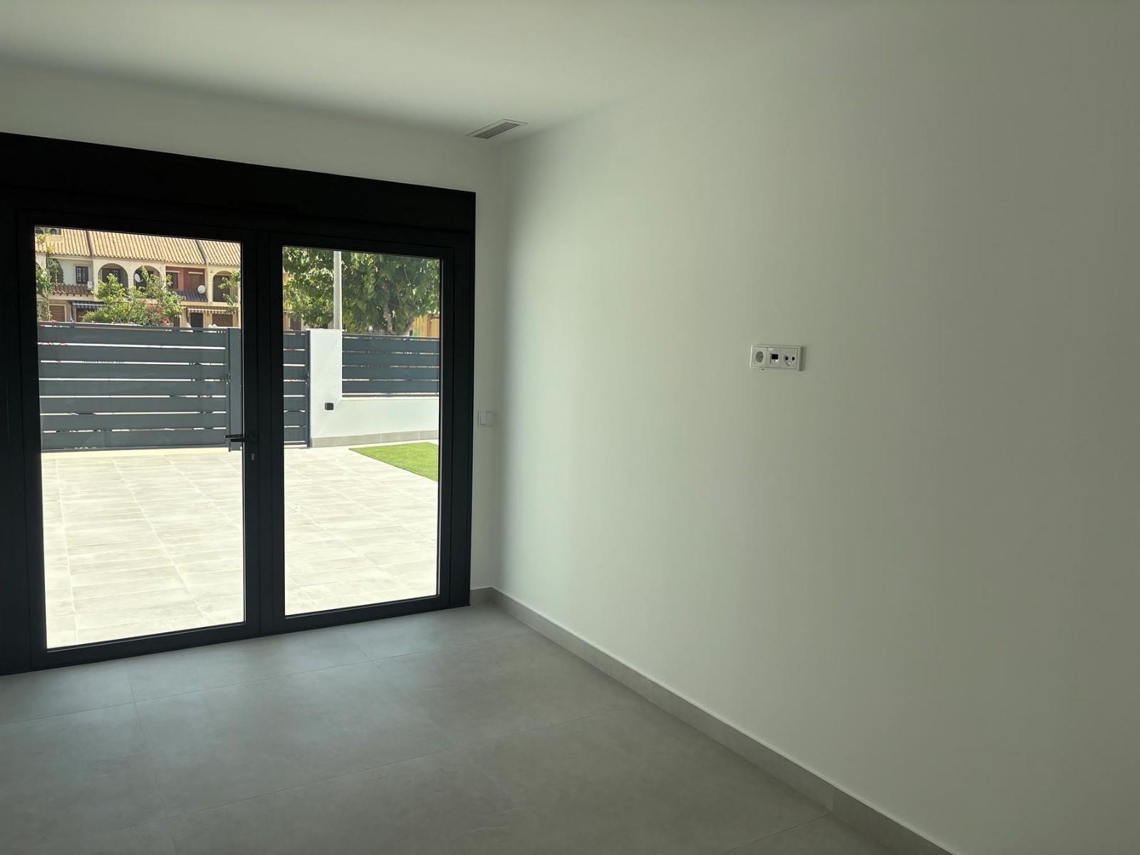 Villa for Sale in Los Alcázares